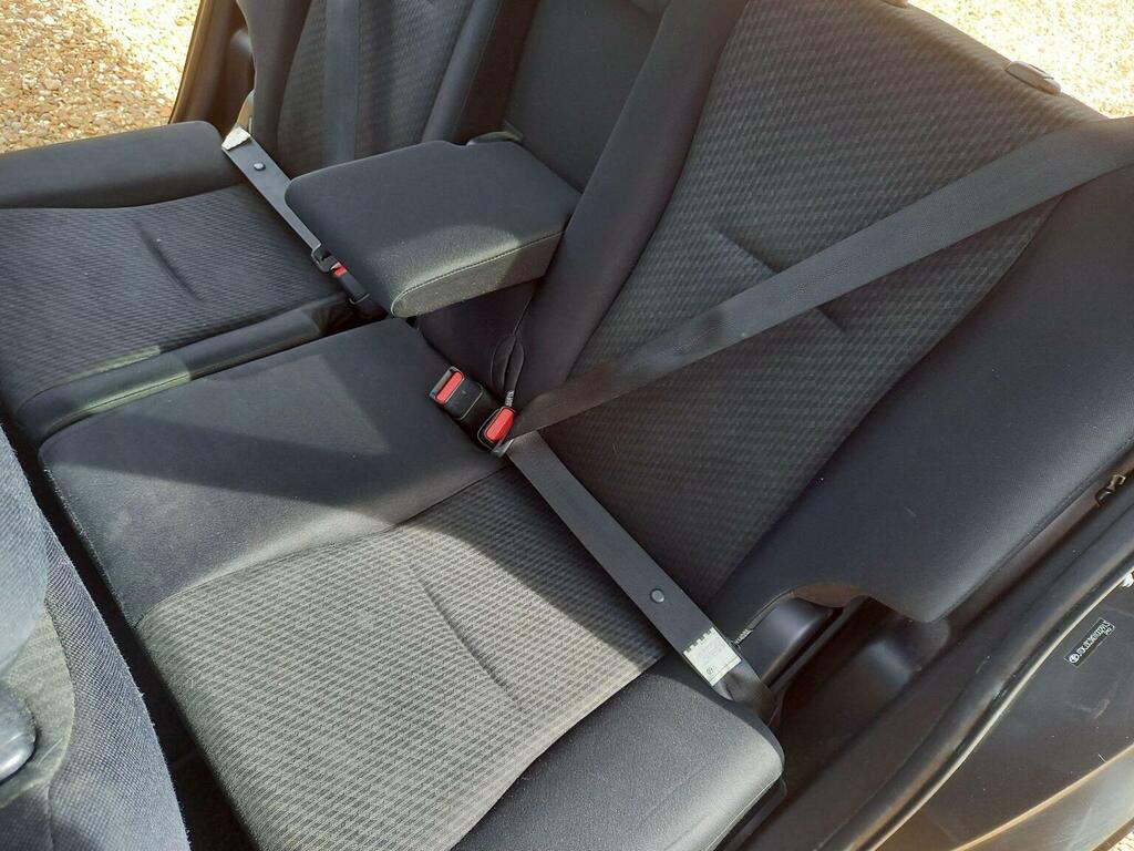 Toyota Verso-S Mpv Silver #15