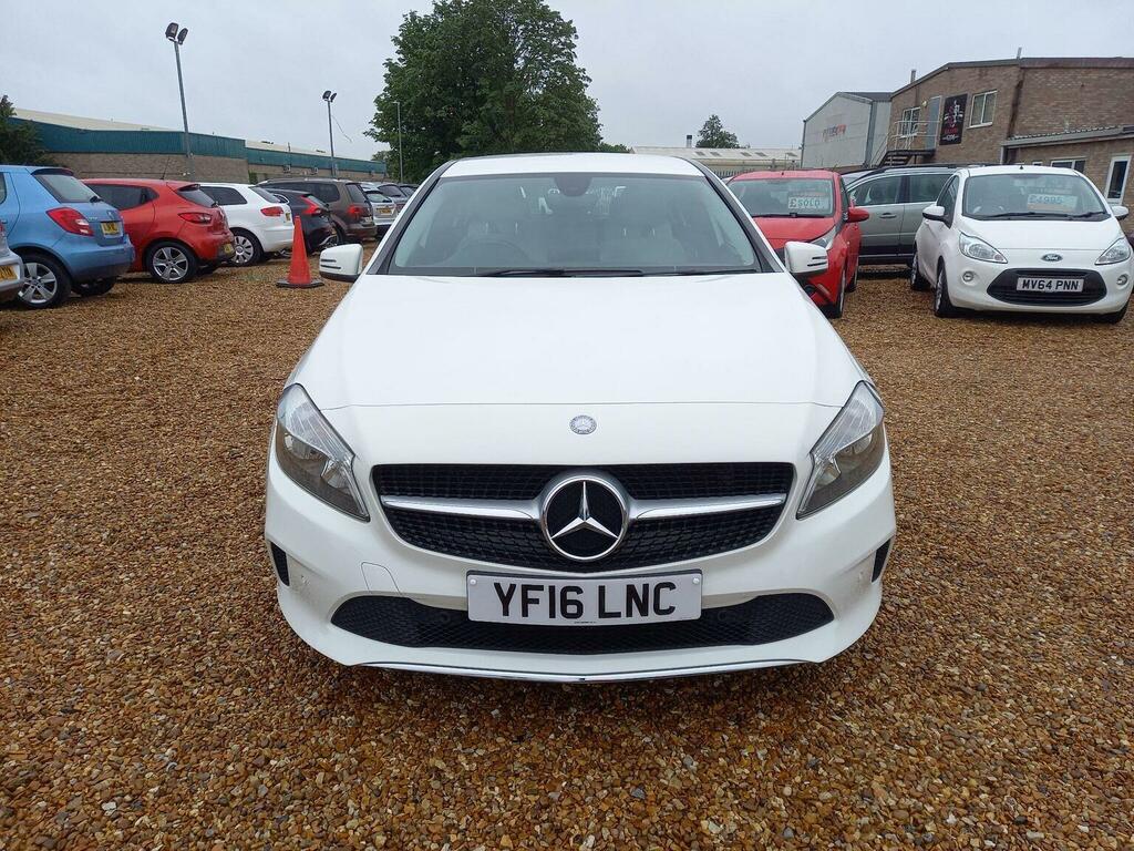 Mercedes-Benz A Class Hatchback 2.1 A200d Sport Executive Euro 6 Ss YF16LNC White #2