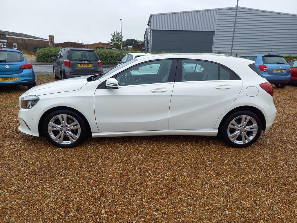 Mercedes-Benz A Class 2.1 A200d Sport Executive Euro 6 Ss White #4