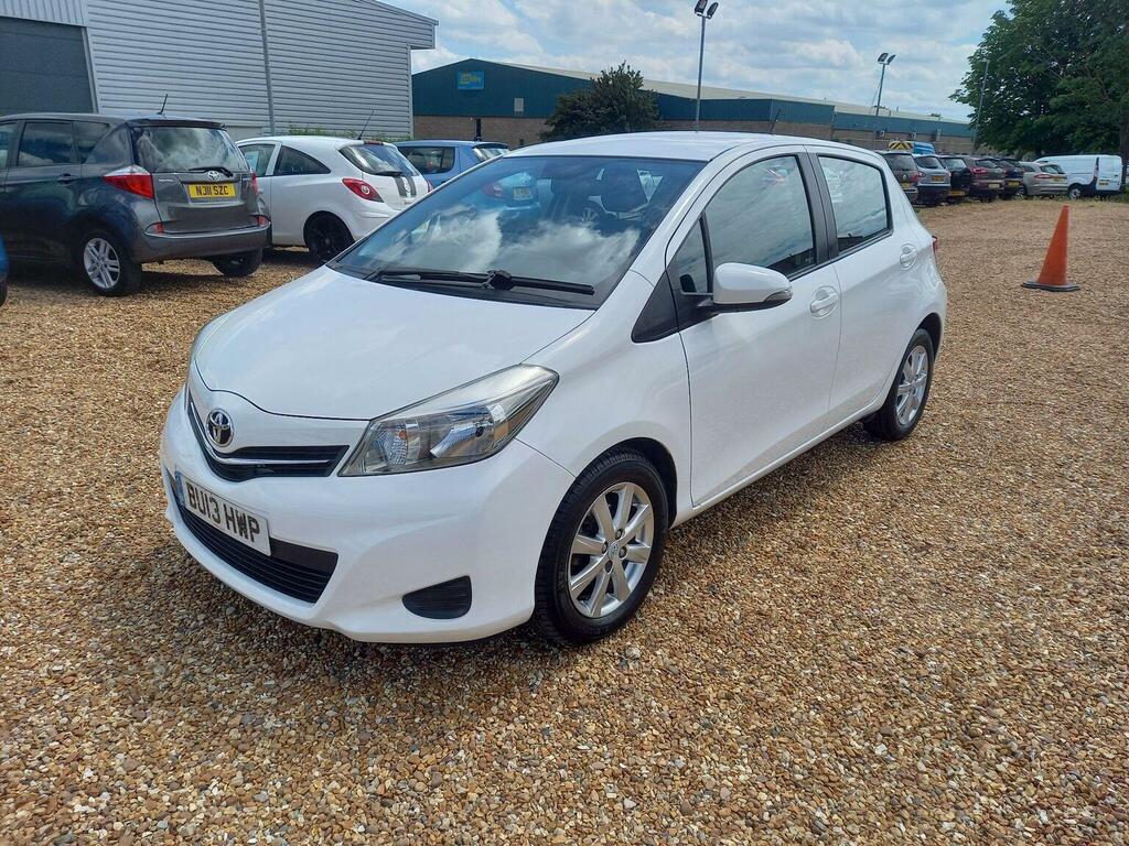 Toyota Yaris 1.33 Dual Vvt-i Tr Euro 5 White #3