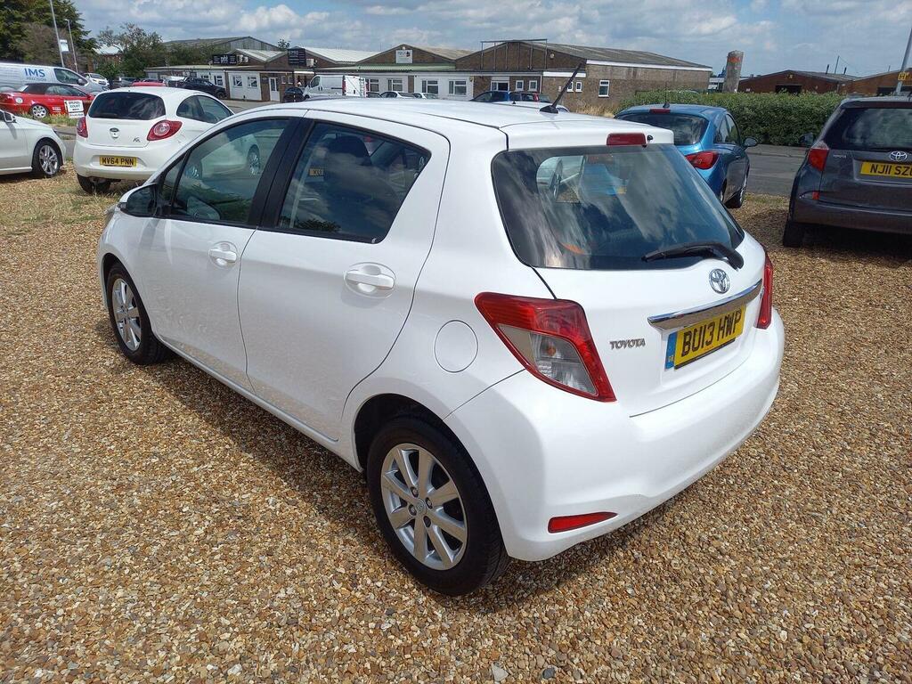 Toyota Yaris 1.33 Dual Vvt-i Tr Euro 5 White #5