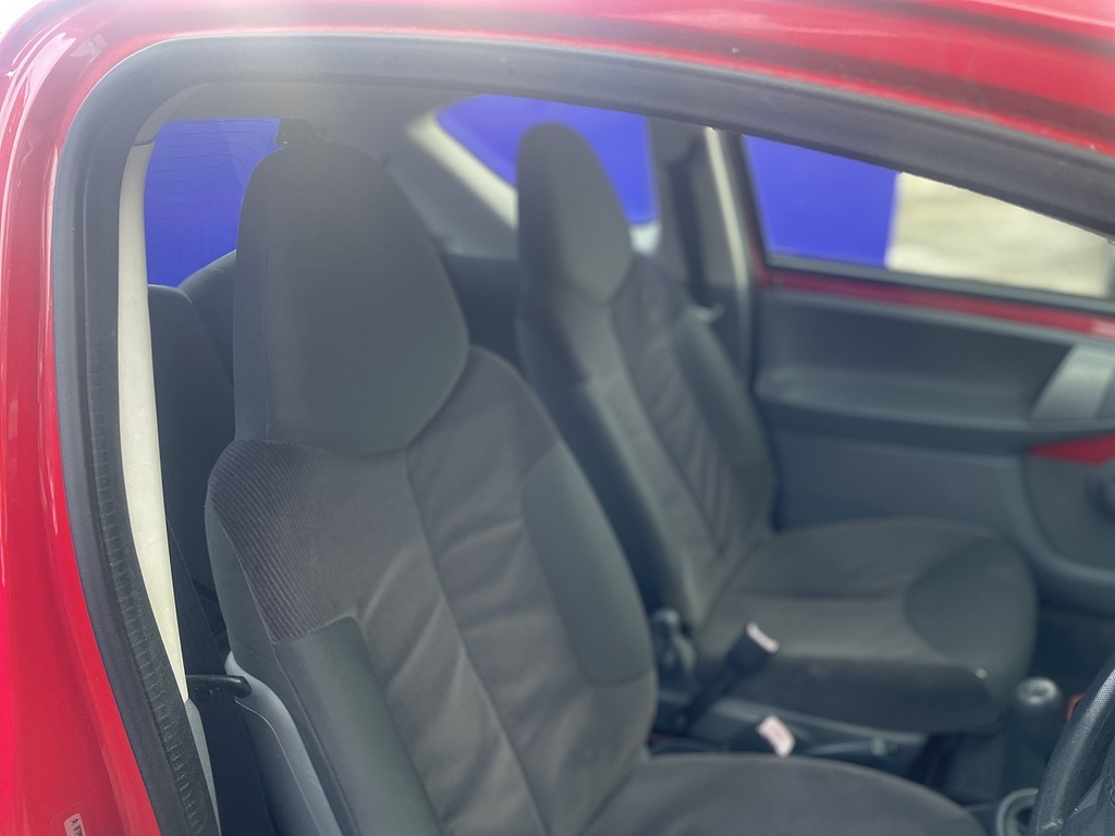 Citroen C1 1.0 Rhythm Red #9