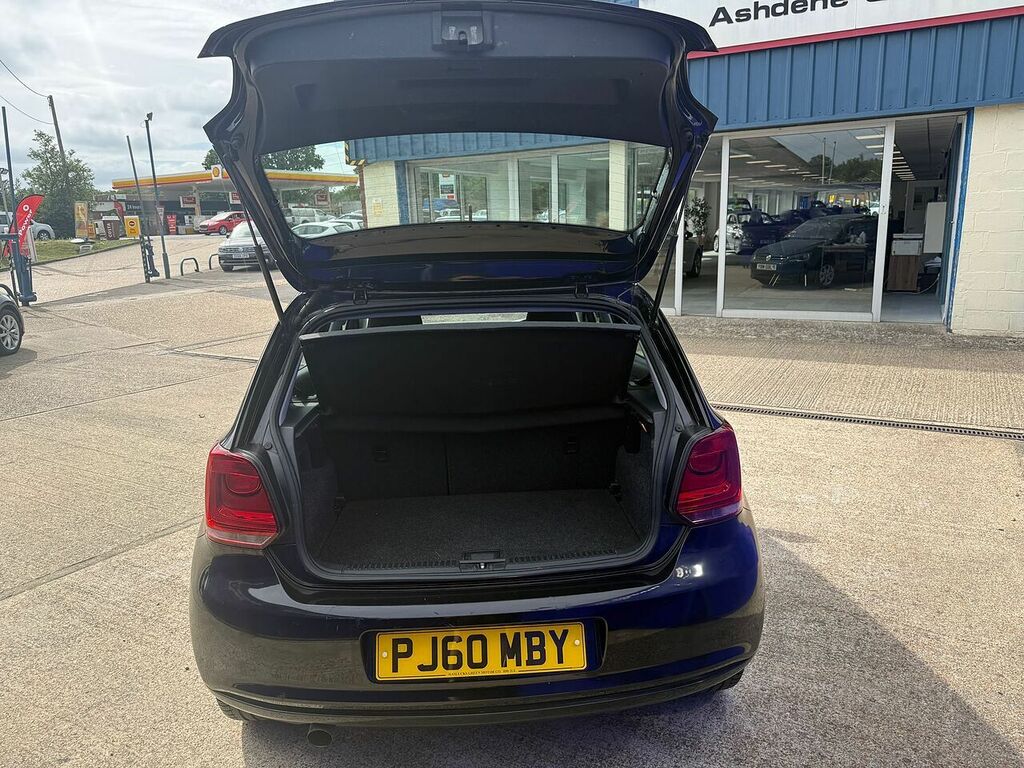 Volkswagen Polo Se Black #5