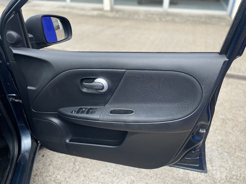 Nissan Note Hatchback Silver #14