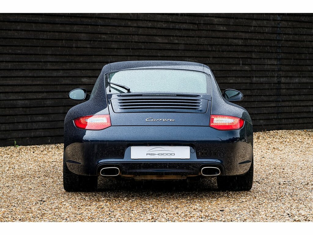 Porsche 911 Gt3 2dr White #16
