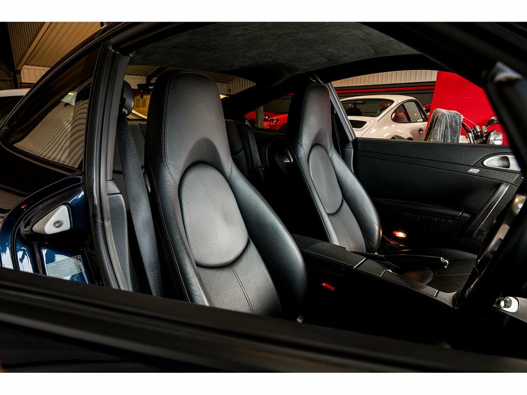 Porsche 911 Gt3 2dr White #25