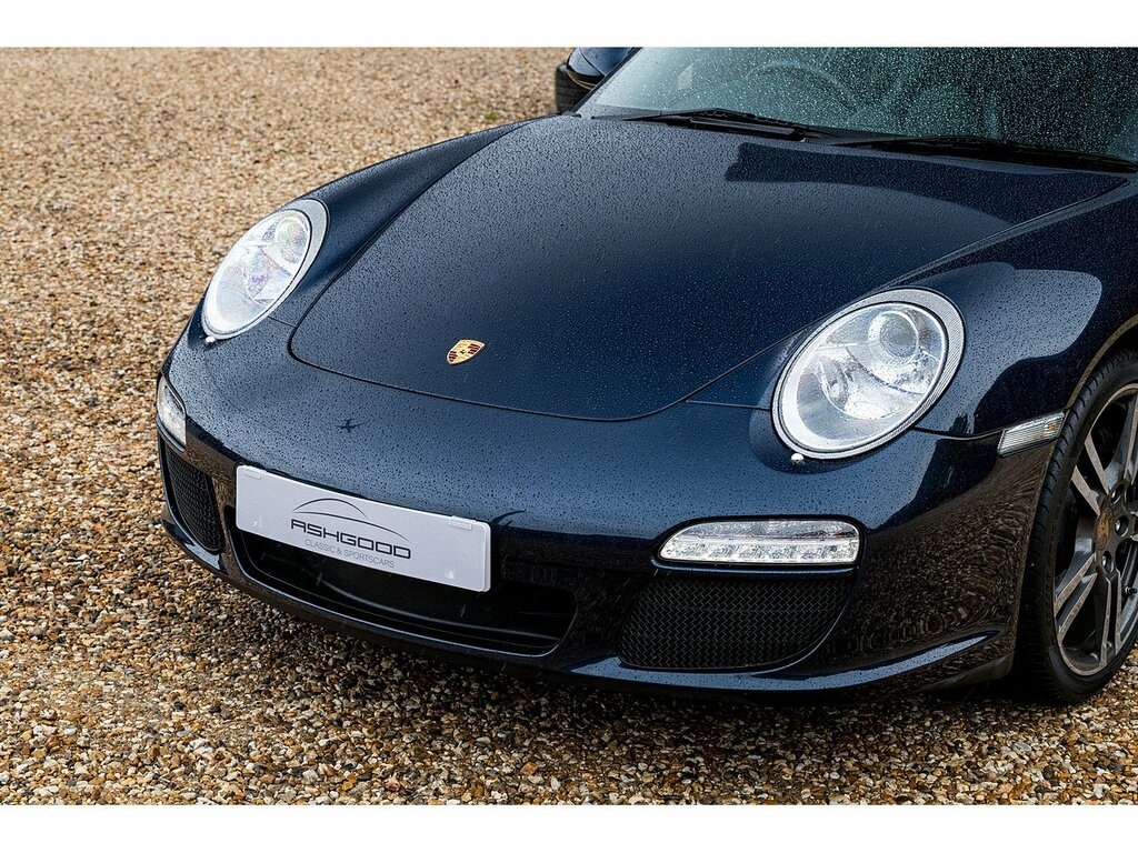 Porsche 911 Gt3 2dr White #20