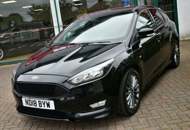 Ford Focus 2018 1.0T St-line Navigation 6-Speed 138 Bh Black #3