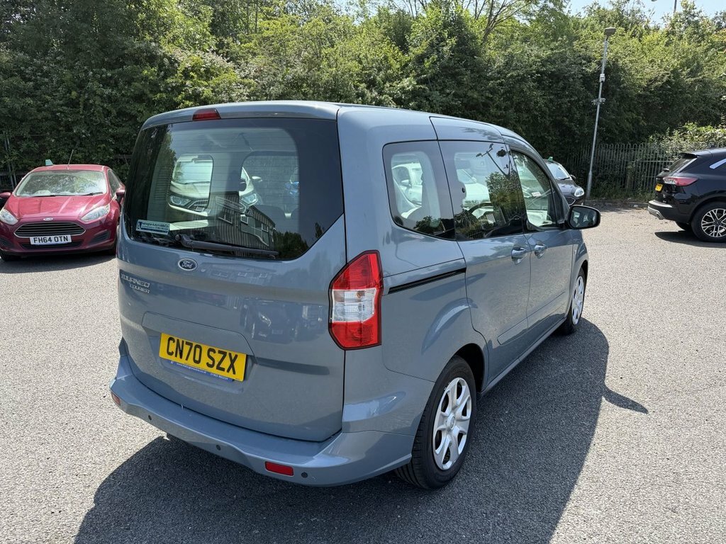 Ford Tourneo Courier 1.5L Zetec Blue #3