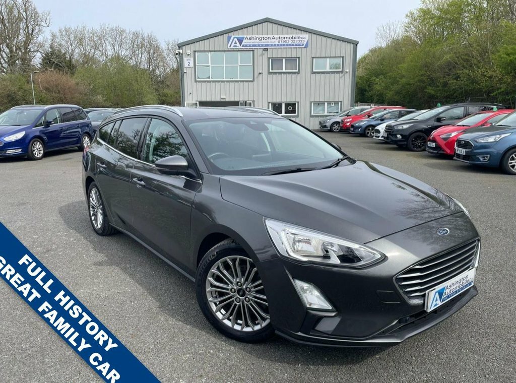 Ford Focus 1L Titanium X Grey