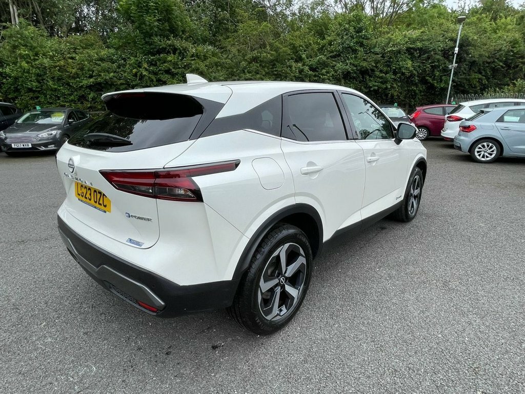 Nissan Qashqai 1.5L N-connecta LG23OZC White #3