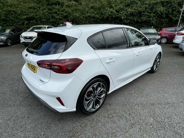 Ford Focus 1L St-line X Edition White #4