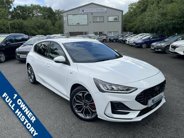 Ford Focus 1L St-line X Edition White