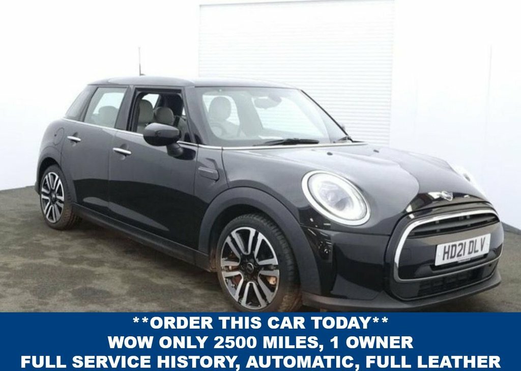 Mini Hatch 1.5L Cooper Exclusive Black