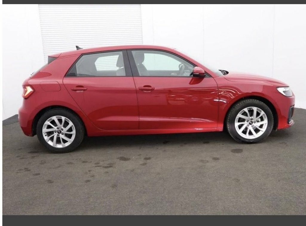 Audi A1 1L Sport Red #2