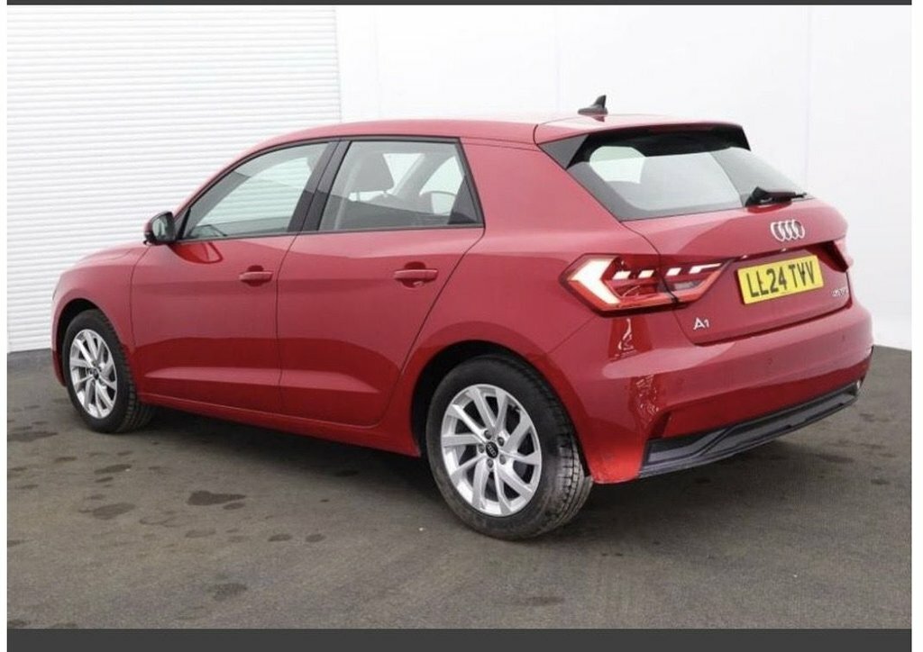 Audi A1 1L Sport Red #3