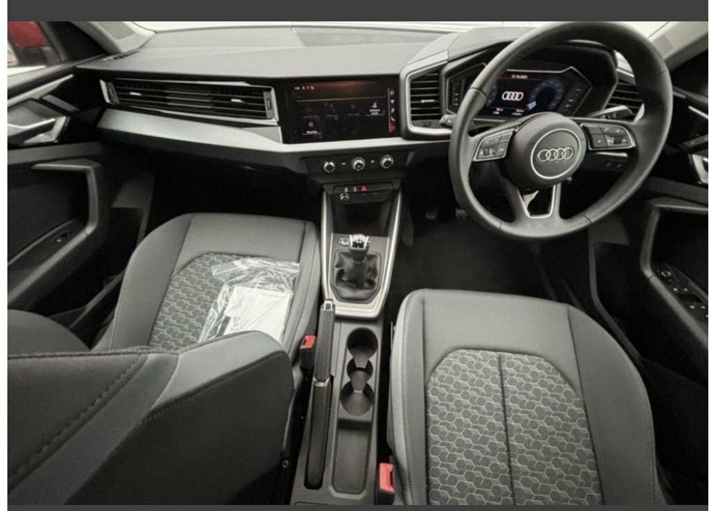 Audi A1 1L Sport Red #5