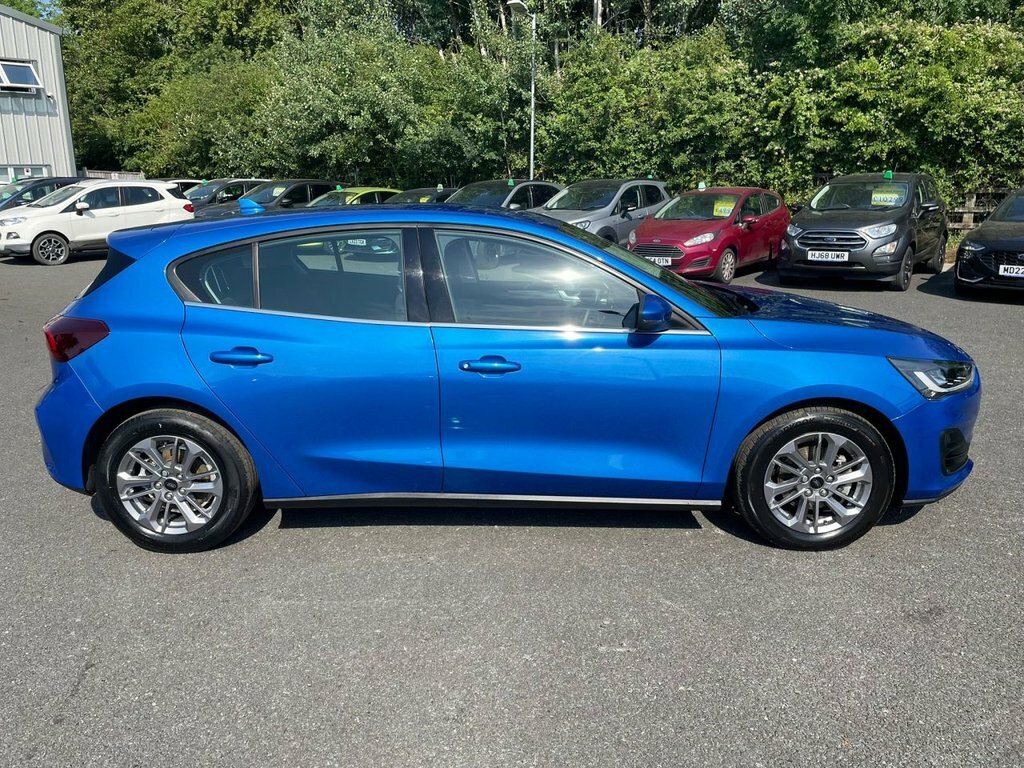 Ford Focus 1L Titanium Blue #2