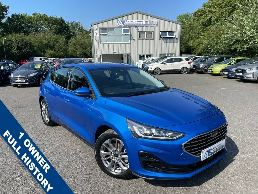 Ford Focus 1L Titanium Blue