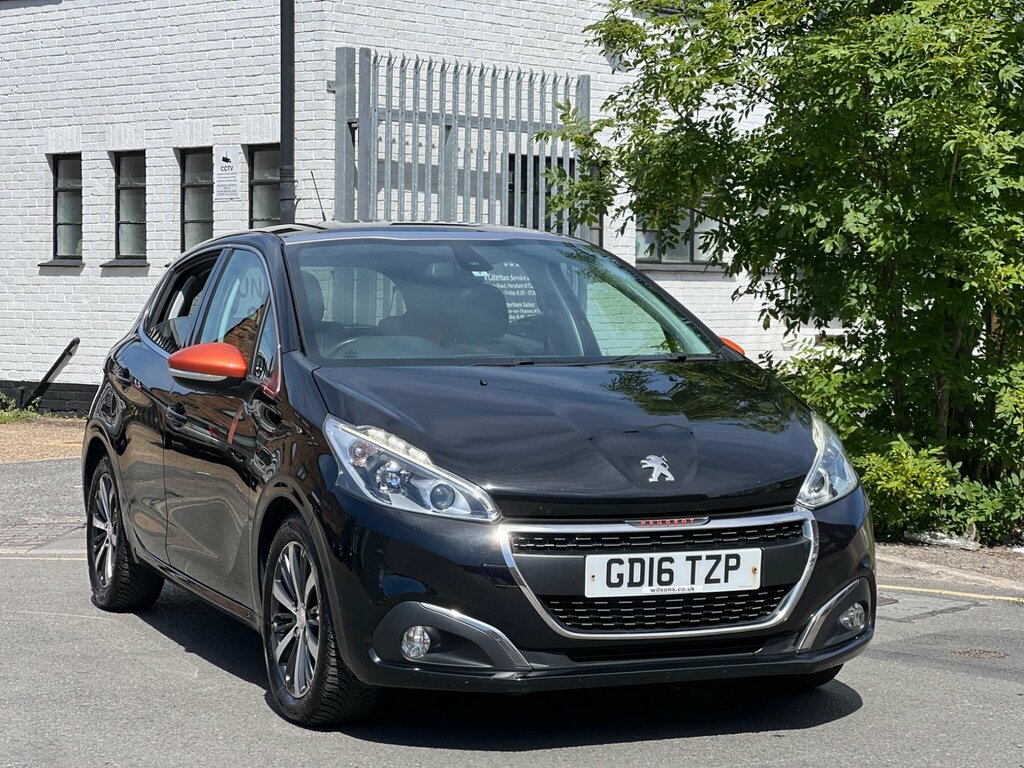 Peugeot 208 1.2 Puretech Roland Garros Euro 6 Ss Black #2