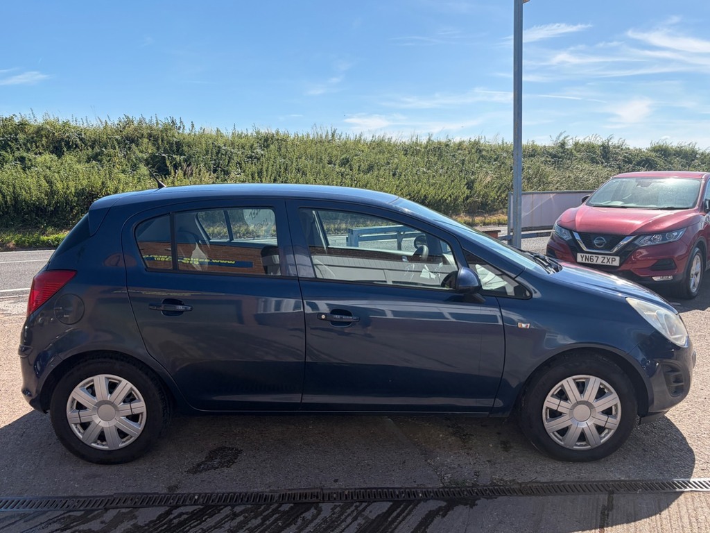 Vauxhall Corsa 1.4 16V Sri Euro 5 Ac Black #2