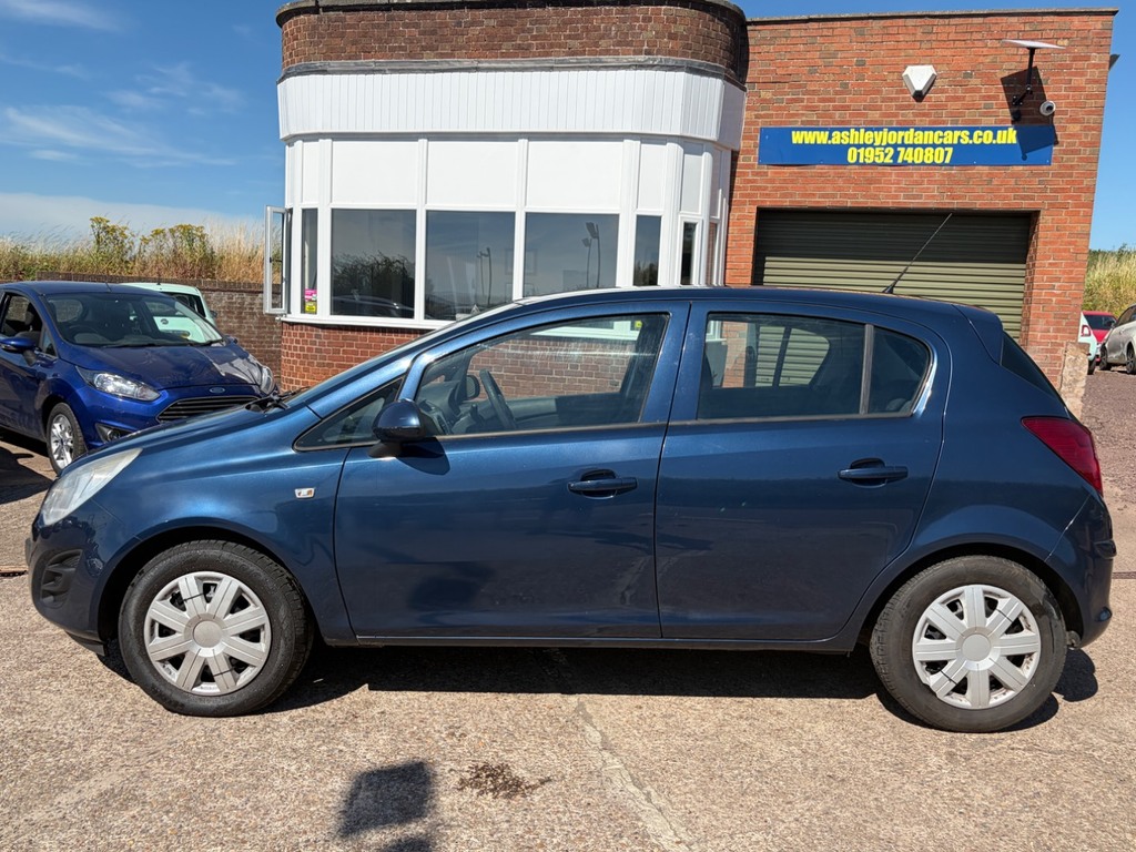 Vauxhall Corsa 1.4 16V Sri Euro 5 Ac Black #3