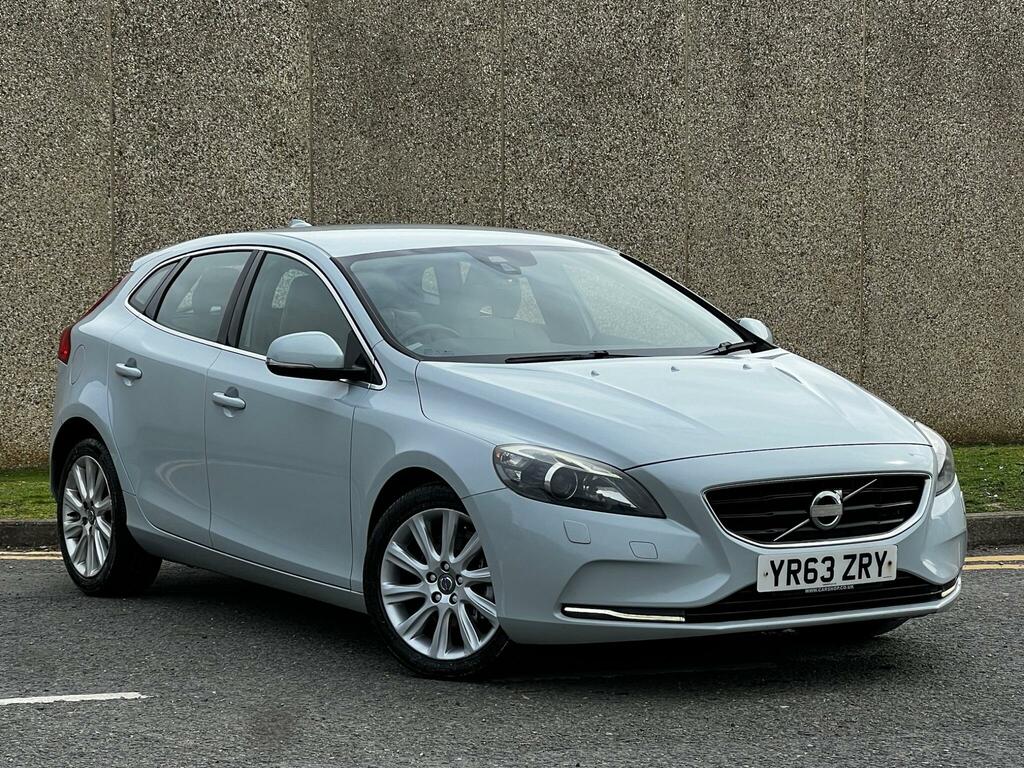 Volvo V40 1.6 D2 Se Lux Nav Euro 5 Ss YR63ZRY Blue