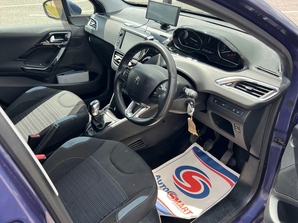 Peugeot 208 1.6 E-hdi Allure Euro 5 Ss KW15XGN Blue #3