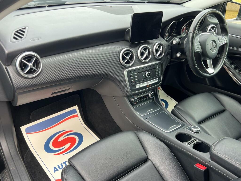 Mercedes-Benz A Class 1.5 A180d Sport 7G-dct Euro 6 Ss Black #3
