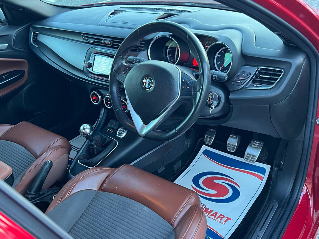 Alfa Romeo Giulietta 1.4 Tb Multiair Exclusive Euro 6 Ss Red #3
