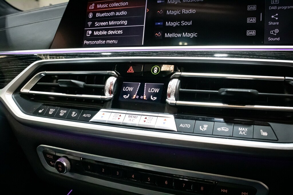 BMW X7 Xdrive M50d Step Black #40