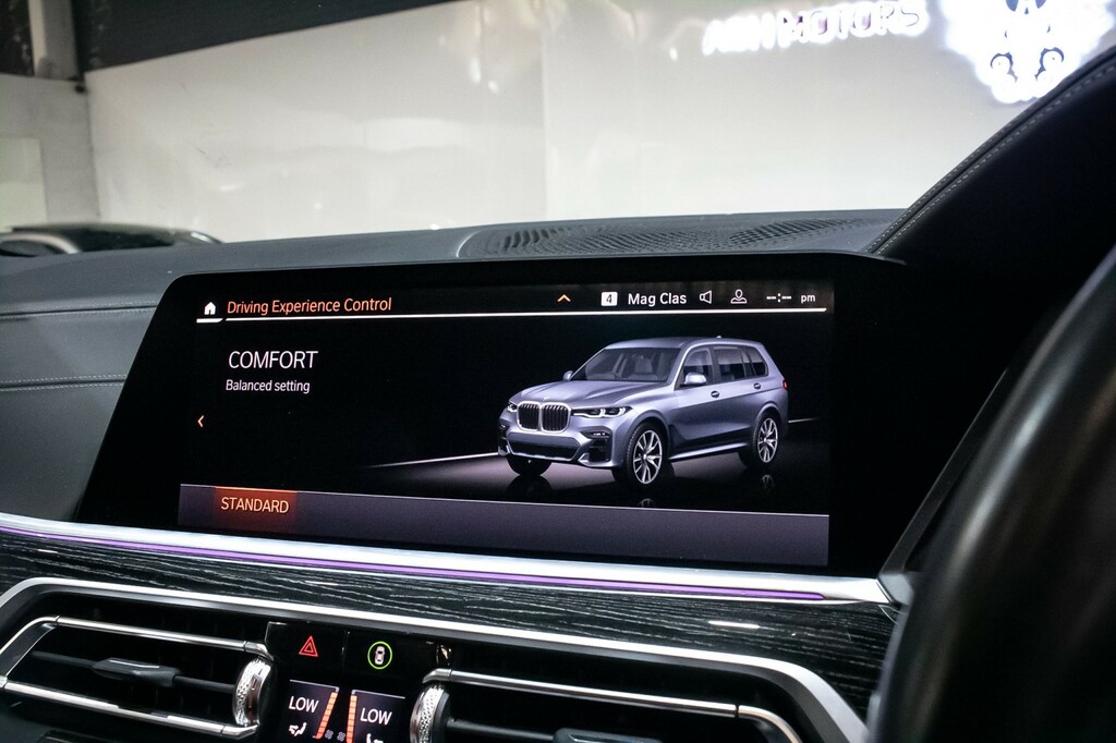 BMW X7 Xdrive M50d Step Black #34