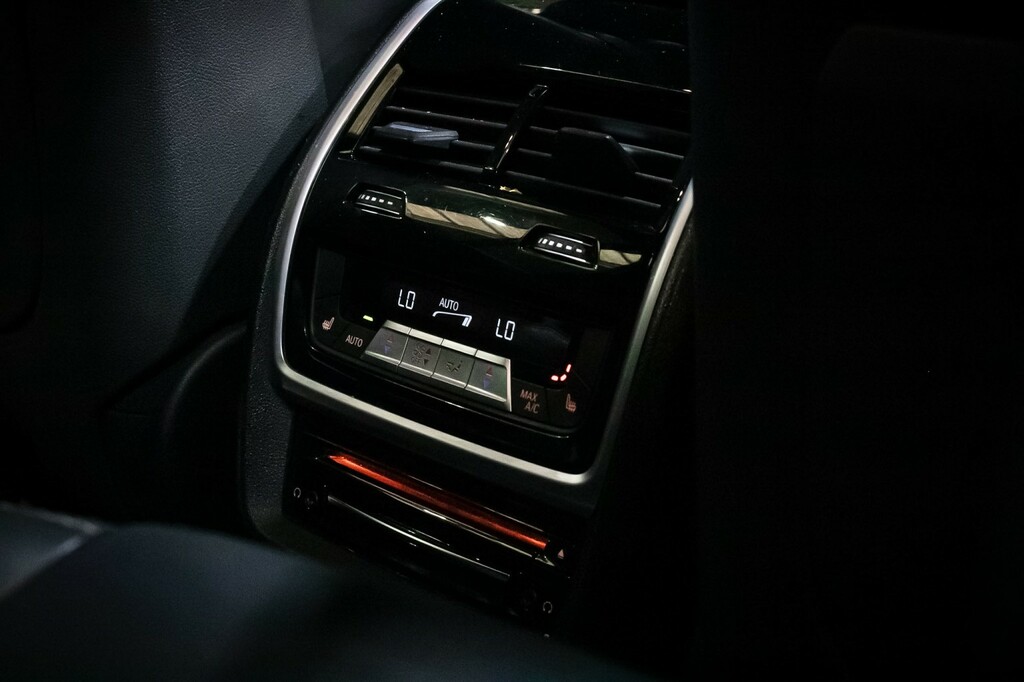 BMW X7 Xdrive M50d Step Black #25