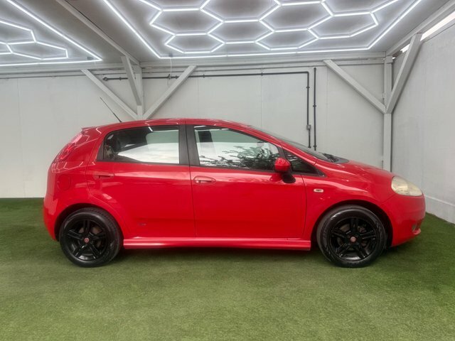 Fiat Grande Punto 2008 1.4 Dynamic Sport Red #2