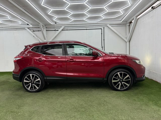Nissan Qashqai 2014 1.5 Dci Tekna 2Wd Euro 5 Ss KY64FXA Red #2