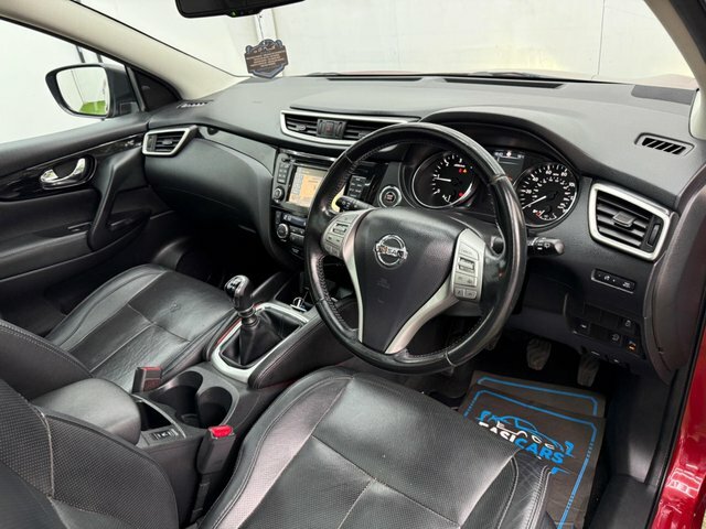 Nissan Qashqai 2014 1.5 Dci Tekna 2Wd Euro 5 Ss KY64FXA Red #3