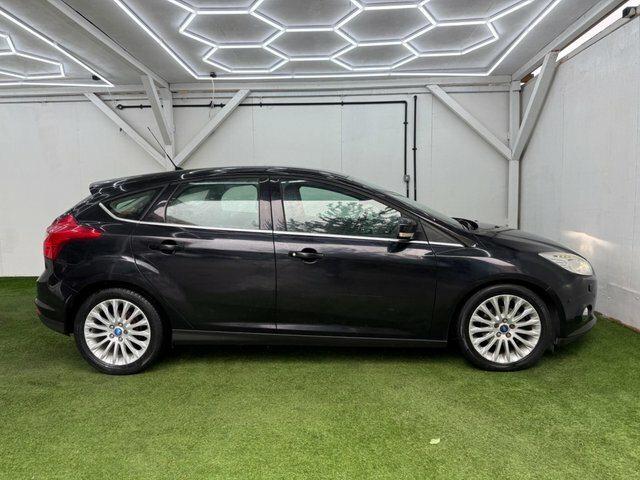 Ford Focus 2012 1.6 Tdci Titanium X Euro 5 Ss Black #2