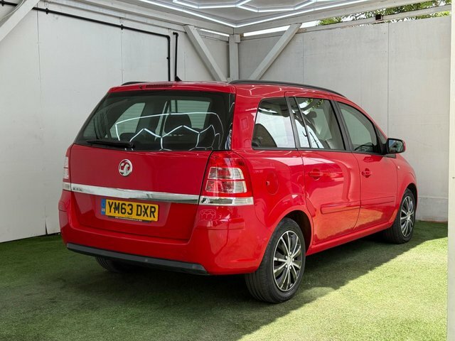 Vauxhall Zafira 2014 1.8 16V Exclusiv Euro 5 Snav Red #6