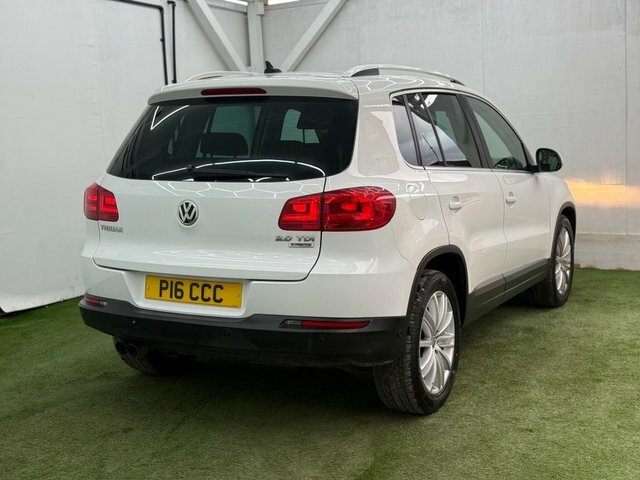 Volkswagen Tiguan 2016 2.0 Tdi Bluemotion Tech Match Suv White #6