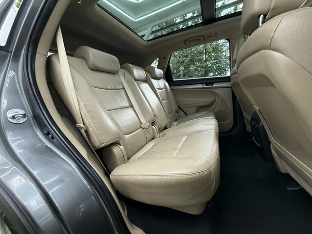 Kia Sorento  Silver #23