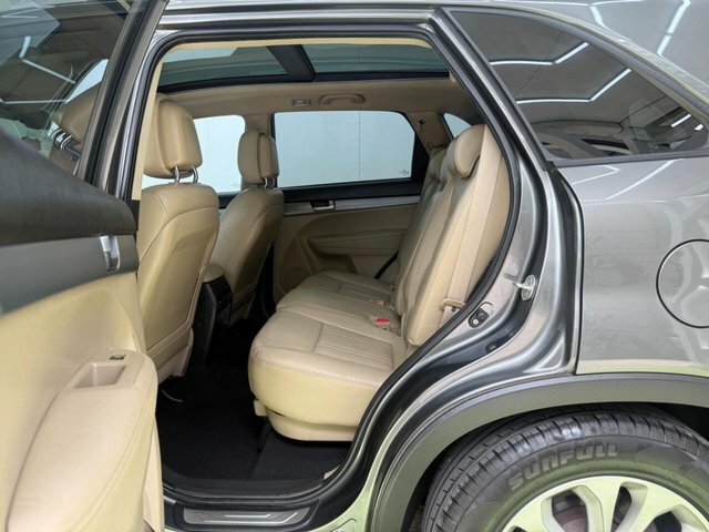Kia Sorento  Silver #27