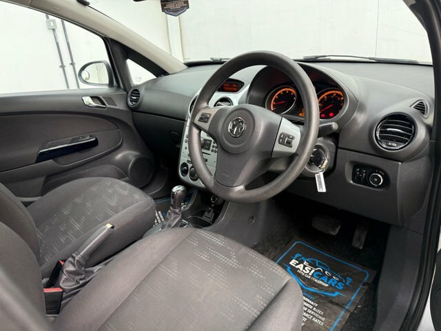 Vauxhall Corsa 2014 1.4 16V Exclusiv Euro 5 Ac Silver #3