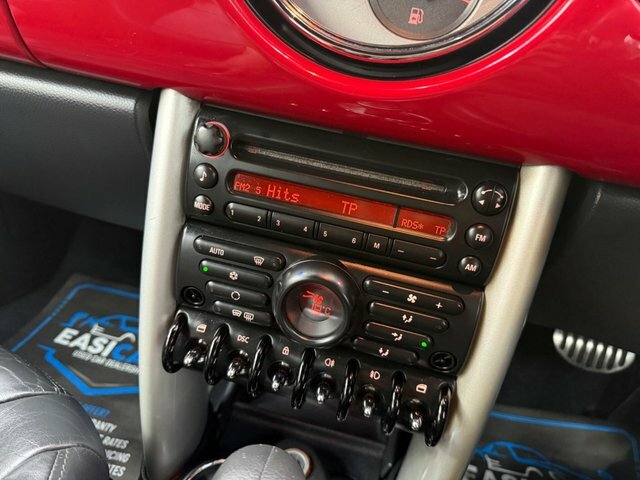 Mini Convertible 1.6 Cooper 114 Bhp Red #46