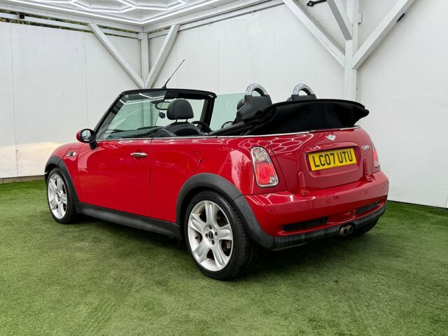 Mini Convertible 1.6 Cooper 114 Bhp Red #16