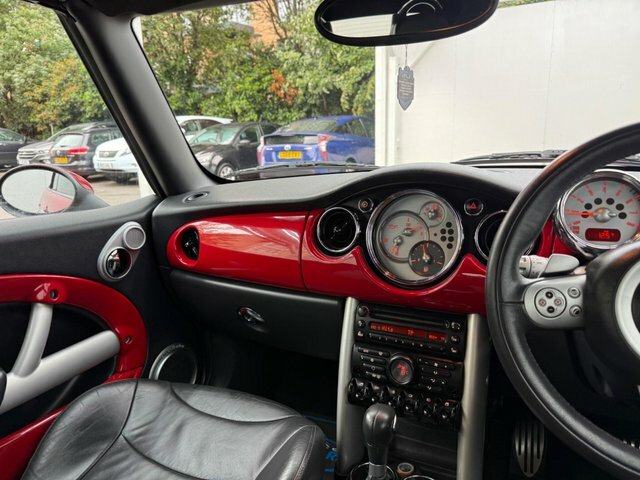 Mini Convertible 1.6 Cooper 114 Bhp Red #49