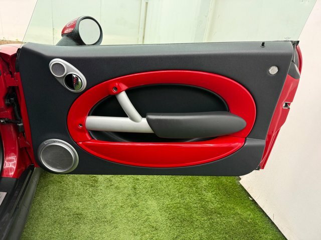 Mini Convertible 1.6 Cooper 114 Bhp Red #26