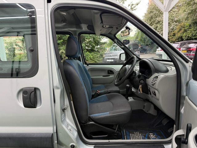 Renault Kangoo Mpv 1.6 16V Authentique 200757 Red #13