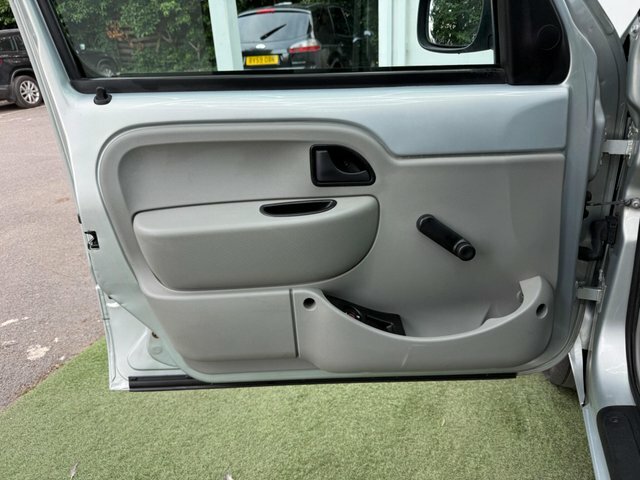 Renault Kangoo Mpv 1.6 16V Authentique 200757 Red #22