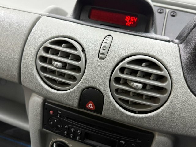Renault Kangoo Mpv 1.6 16V Authentique 200757 Red #36