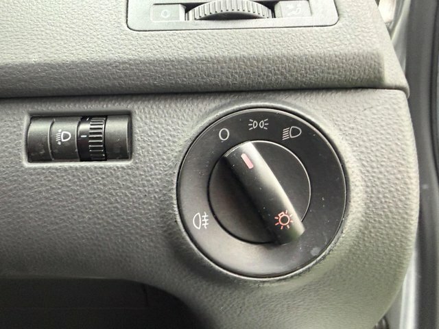 Volkswagen Polo Match Silver #37
